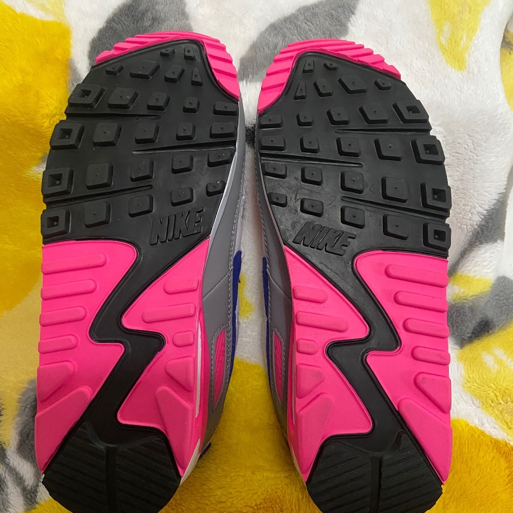 💜Nike Air Max🩷 - Picture 5 of 9